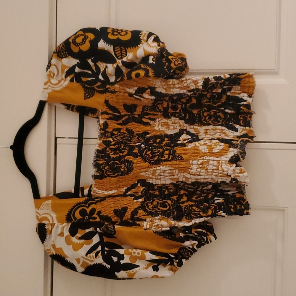 Puff sleeve Ankara crop top